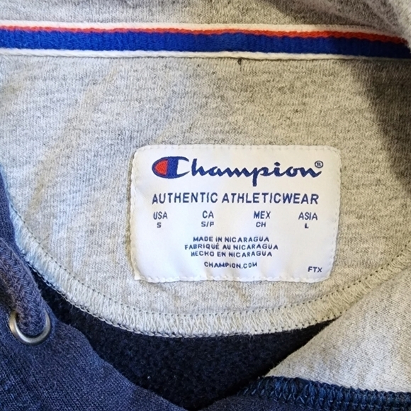 3/$25 Champion Logo Navy Sweatshirt - Small - Picture 3 of 5